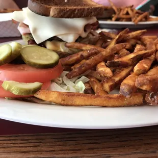 Beltbuster with seasoned fries