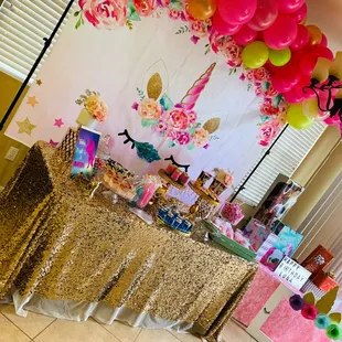 Rentals candy tables balloon arch