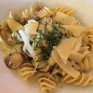 Lemon Artichoke Fussiloni