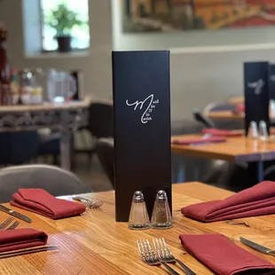 Everything looked so delicious that we didn&apos;t pause to take pictures of our amazing entrees.  Next time.