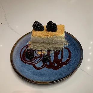 Lemon Chantilly Cake