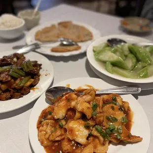 food, chicken wings and fried chicken