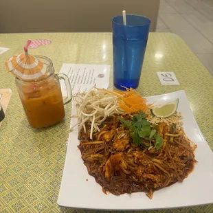 N1. Pad Thai Noodles