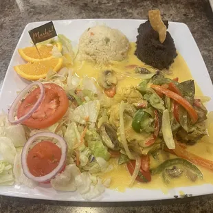 Here is the Pollo en Crema that I could not get enough of. The crème the chicken was cooked in is addictive and so satisfying.