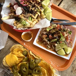 Campechana fries / Tostada de Ceviche