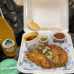 3 Quesatacos &amp; drink