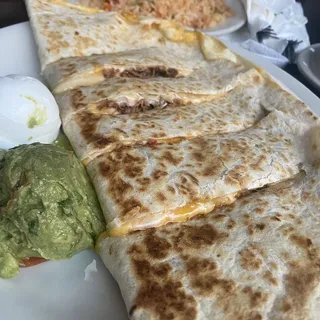 Quesadilla with Shredded Beef