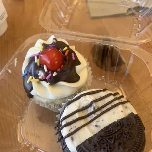 left: Sundae cupcake right: some delicious chocolate muffin haha