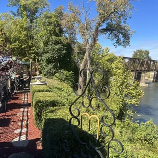 Muddy Misers' Riverside Patio