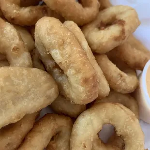 Onion Rings a la Carte - look more like calamari and are 90% breading. Do not recommend