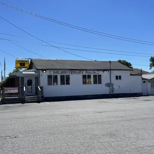 Dining room is open on week days