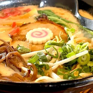 Mugi Ramen & Poke 