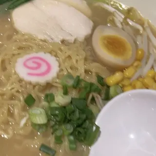 Creamy Chicken Ramen (Chicken Broth)