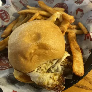 egg sandwich