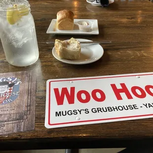 Bread and cinnamon butter