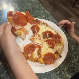 Kids pepperoni pizza