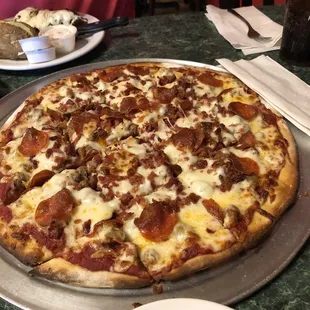 14" Thin crust meat lovers