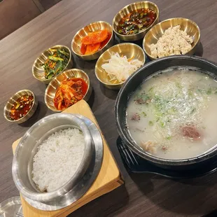 Seollongtang