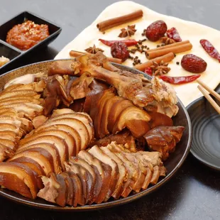 Braised pork feet