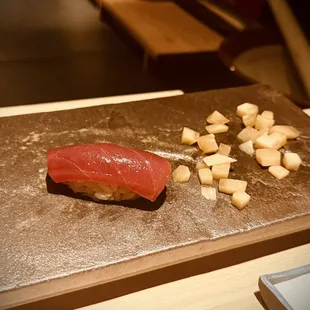 Tuna Nigiri