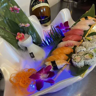 sashimi, sushi, sushi and sashimi, food