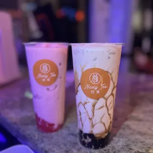 Strawberry smoothie with strawberry jelly and dirty milk with bubble.