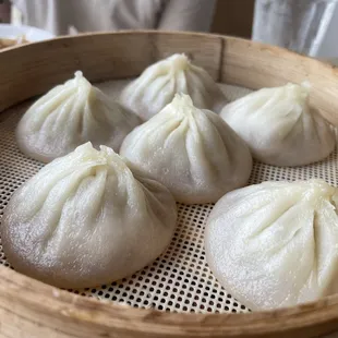 6 Juicy Pork Steamed Dumplings