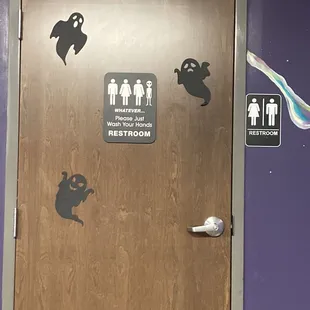 Alien-inclusive restrooms. No discrimination here!