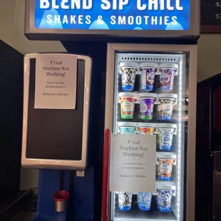 Novel smoothie machine, unfortunately broken