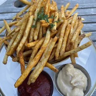 House cut fries! House-made ketchup and garlic aioli