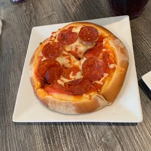 Appetizer individual pizza