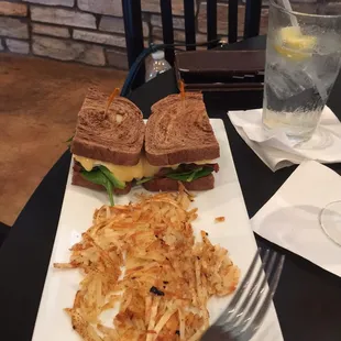 Breakfast sandwich on rye