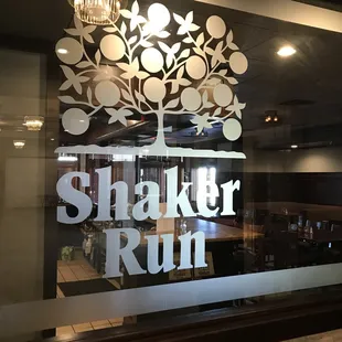 a sign for shaker run