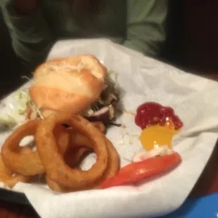 Cheeseburger with onion rings. Good stuff!
