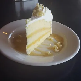 We also have our seasonal Lemon Paradise Cake!