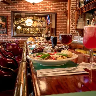 sushi and sashimi, interior