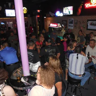 a crowded bar