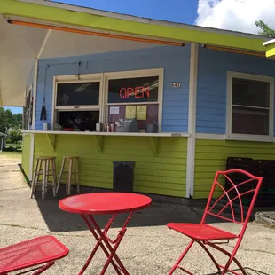 The building with car hop service.