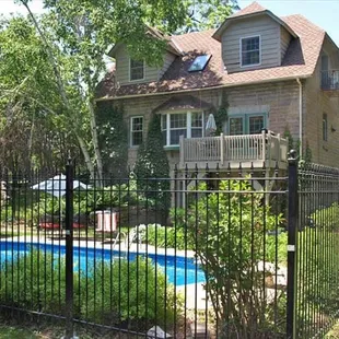 A boutique B&amp;B like an English Cottage in the Cotswolds.