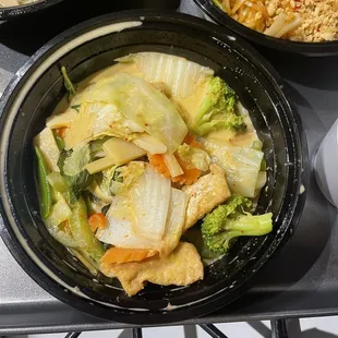 C2. Red Curry Dishes -- tofu and veggie