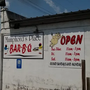 Absolutely delicious BBQ! Brisket &amp; ribs were so tender! 2nd time eating here &amp; it did not disappoint.