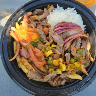 Lomo saltado