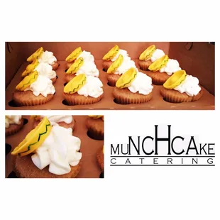 Churro cupcakes with fondant sombreros