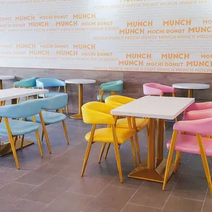 Umm, pastel chairs and gold? Yes please! Excellent design choice for the interior.