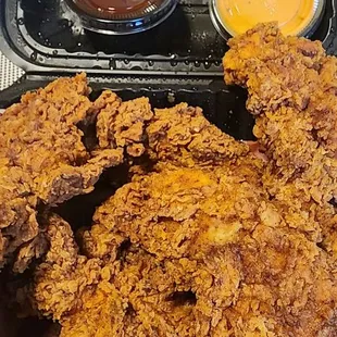 fried chicken, fried chicken wings, chicken wings and fried chicken, food, chicken, bbq chicken, chicken wings, bbq wings, poultry