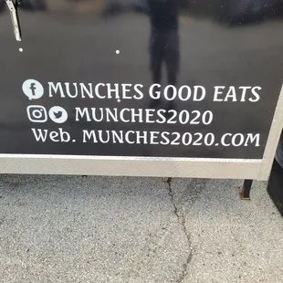 a sign for munches good eats