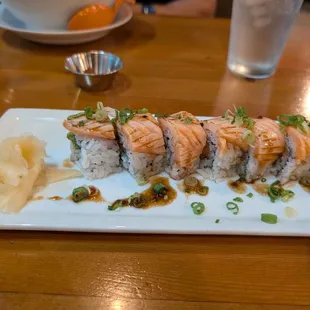 Salmon lover roll