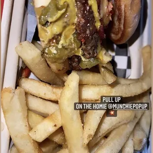 Jalapeño bacon crunch burger combo