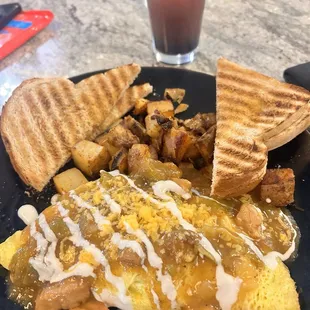 Green chili and pork omelet