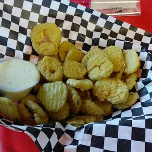 Fried pickles are pretty good. I get them almost every time I come.